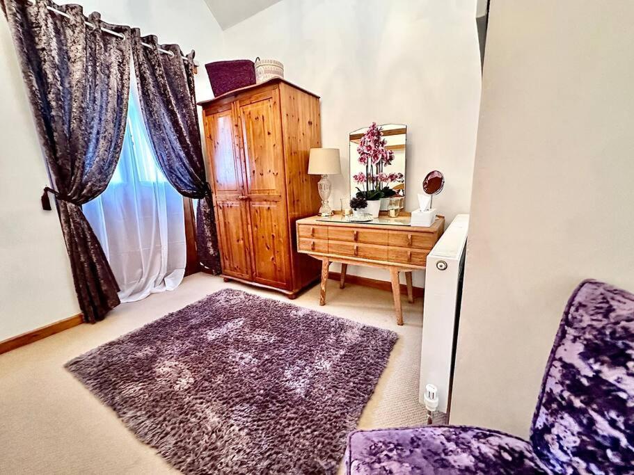Detached One Level Stone Barn Villa Llangwm-Isaf Dış mekan fotoğraf