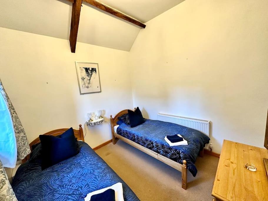 Detached One Level Stone Barn Villa Llangwm-Isaf Dış mekan fotoğraf